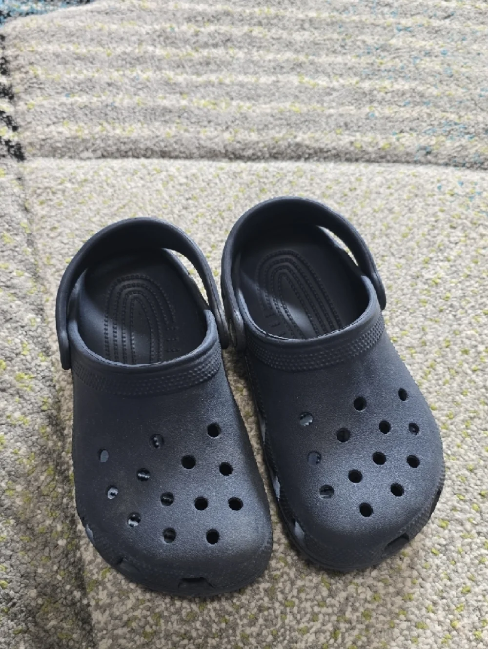 CROCS Kids' Navy Classic Clog Sandals Size 2 - Picture 7 of 9